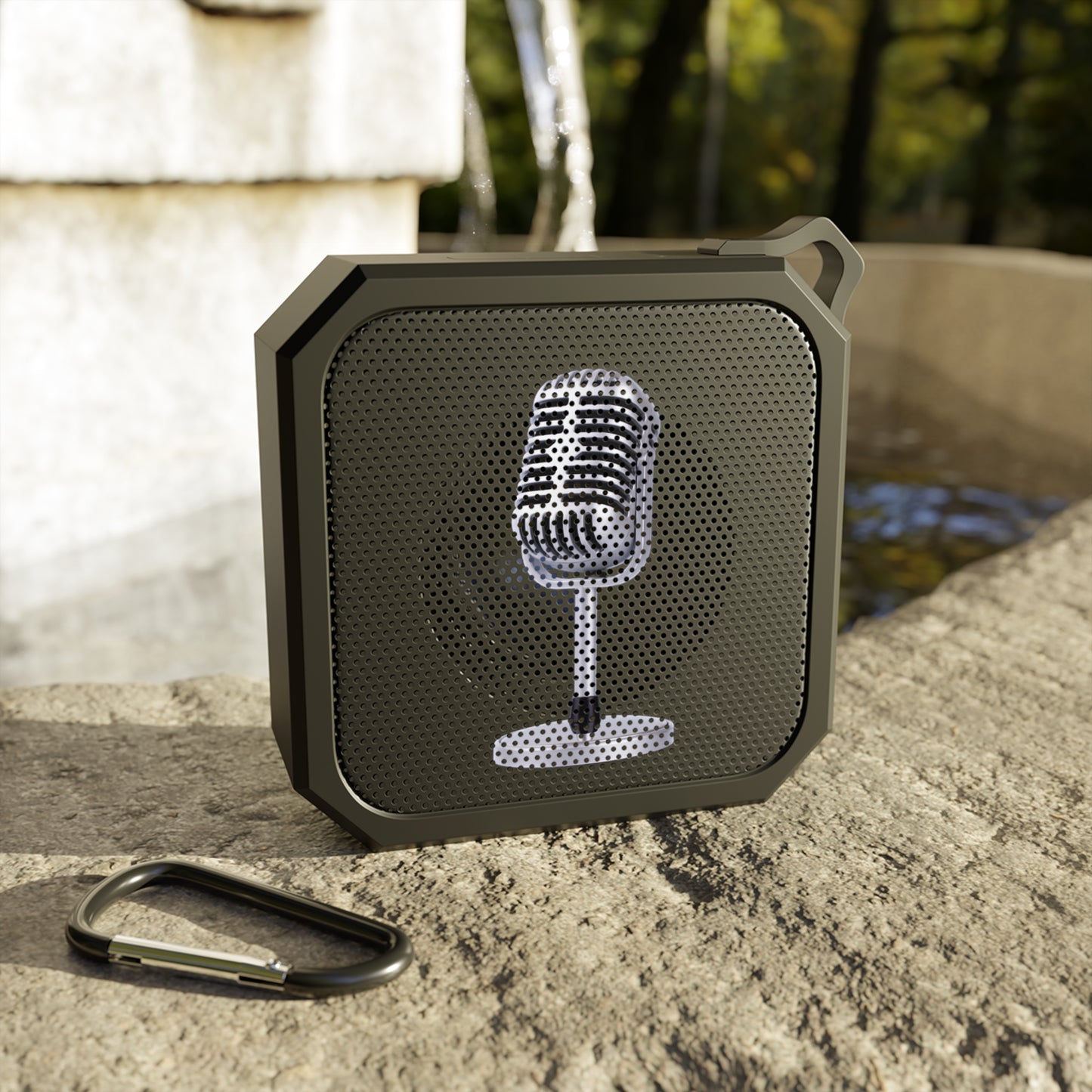 Microphone Vintage - Blackwater Outdoor Bluetooth Speaker